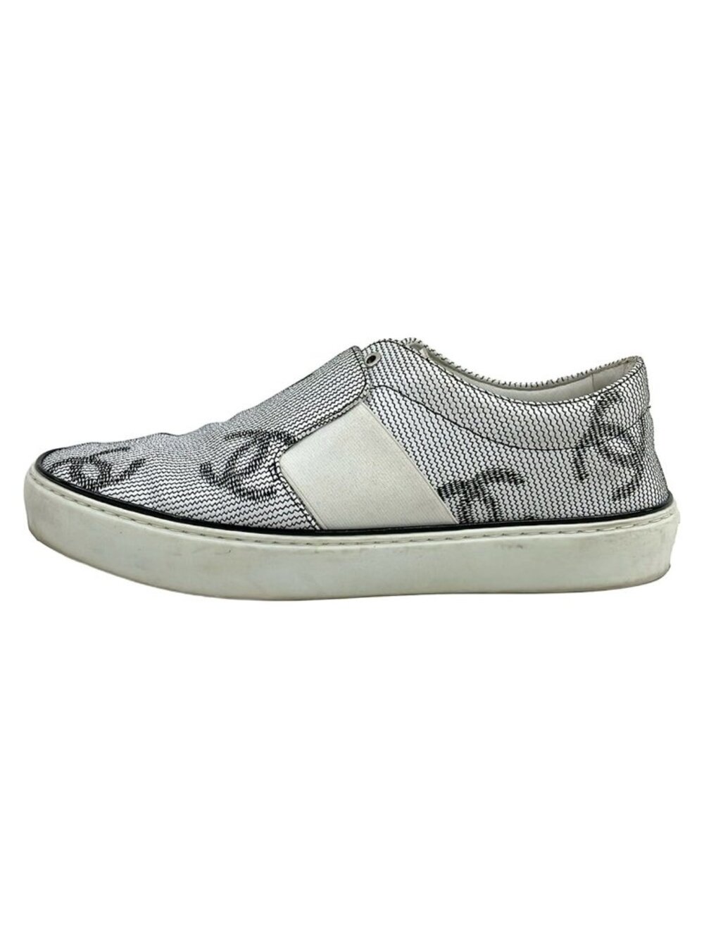 Chanel Sneakers 36 White Black Slip Ons CC Logo Leather